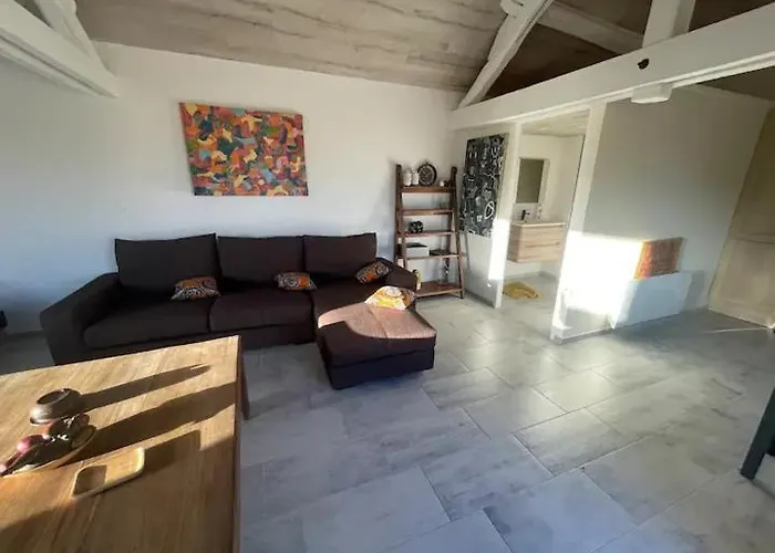 Maison Chaleureuse De Campagne